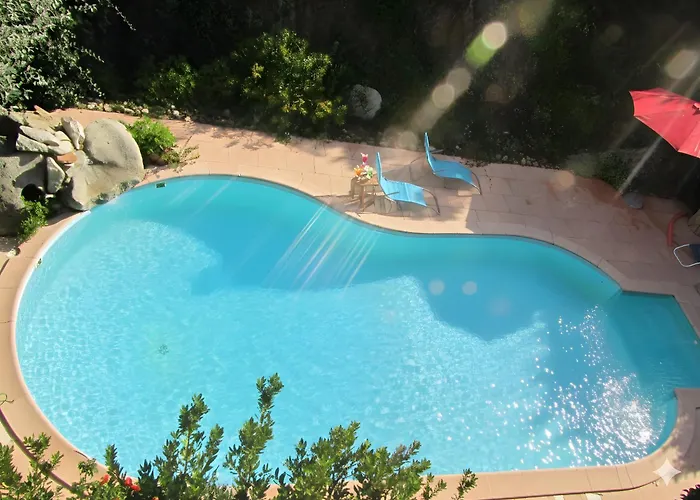 60 M2 Climatise 2 Adultes Max Et 2 Enfants Piscine Partagee * Porto-Vecchio (Corsica)