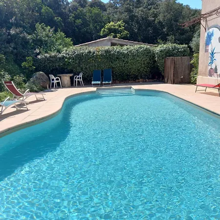 60 M2 Climatisé 2 Adultes Max Et 2 Enfants Piscine Partagée Appartamento *