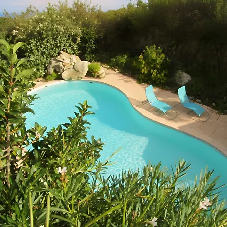 60 M2 Climatisé 2 Adultes Max Et 2 Enfants Piscine Partagée Appartement Porto-Vecchio (Corsica)